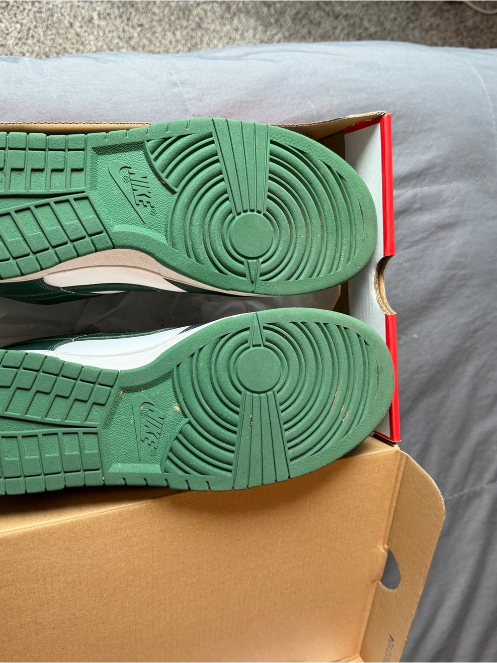 Nike Dunk Low Michigan Greens - Picture 4 of 5